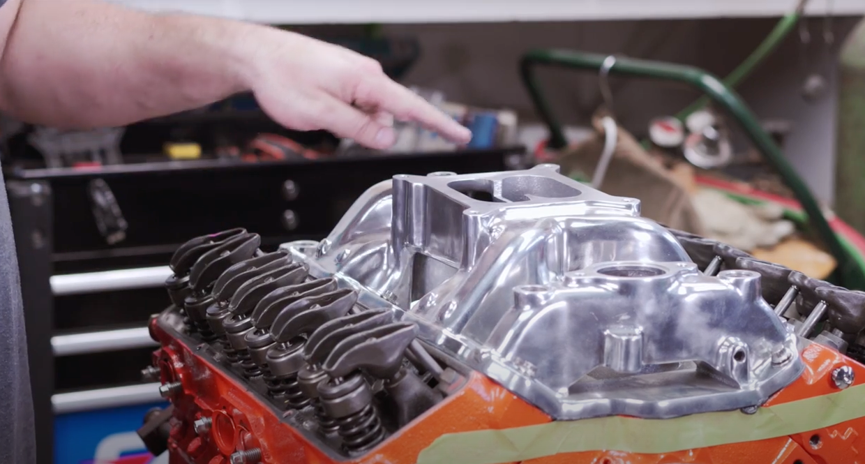 Load video: Pro Product SB Intake Manifold Installation